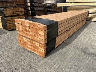 Ca. 56x Houten balken